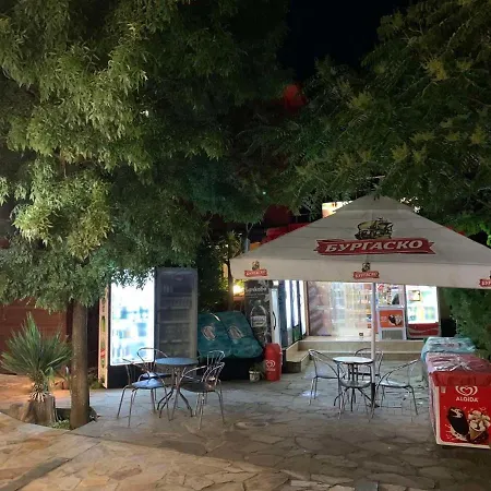 нели * Ravadinovo